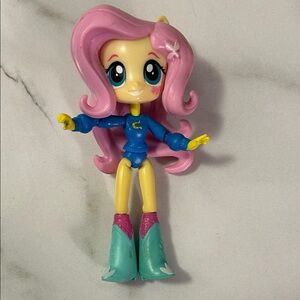 Hasbro My Little Pony Equestria Girls Minis Fluttershy Collectors Doll